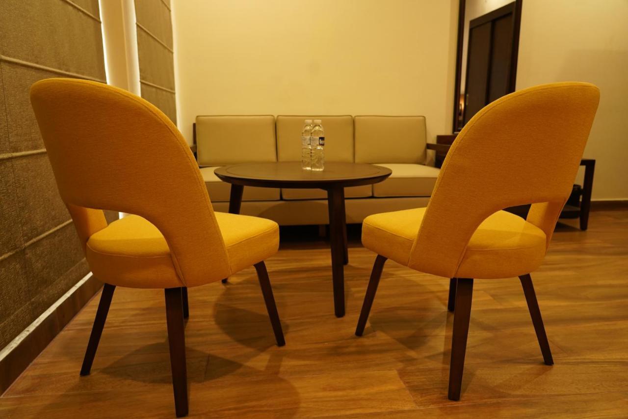 Hotel D Dev Vijayawāda Extérieur photo